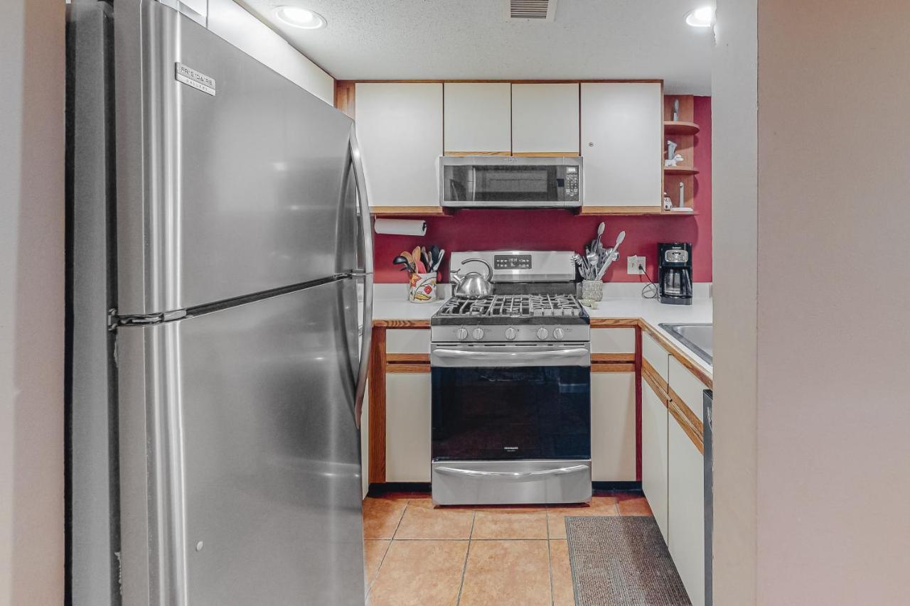 Winter Escape Apartment Ludlow Bagian luar foto