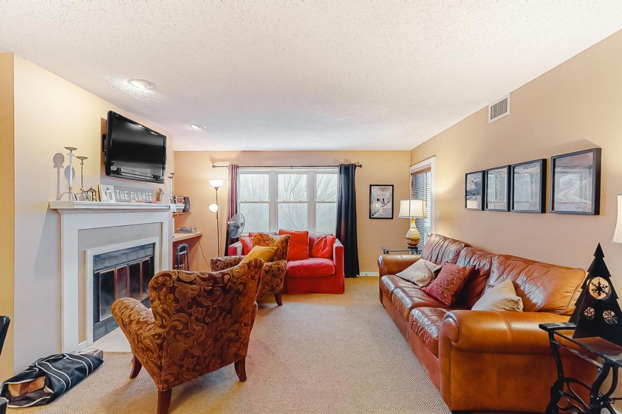 Winter Escape Apartment Ludlow Bagian luar foto